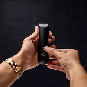 Don't forget to replace your blade! Keep your trimmer hygienic and at maximum performance by switching out the blade every 3 months! . We offer a replacement plan so you never forget to replace, we do the reminding for you! ➡️ Manscaped.com | MANSCAPED