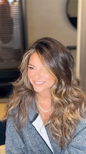 @senadakxo and @nikkilee901 for the hair win… I was feeling like I was back in the Pantene chair. Just wait for my “my curls go boing” line! Yup will never live that down hahaha 😂 Also thnx mom and dad for the good hair genes #extensionfree 💁‍♀️ | Maria Menounos