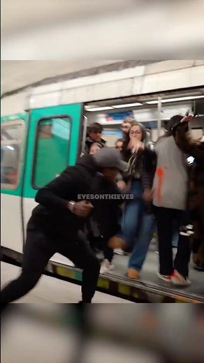 Pickpockets Get Marked With Red Spray!