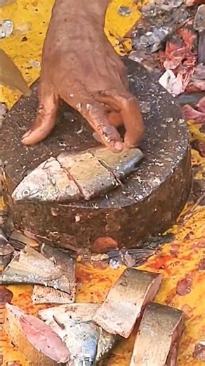 BIG OR SMALL FISH/Arunsaroj #shortvideo #fish #shorts #trending #funny #seafood #fish #shorts