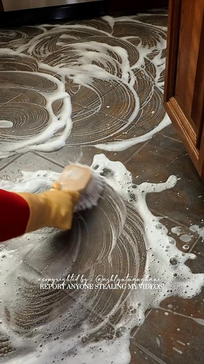✨ULTRA-FRESH KITCHEN SERIES✨Finale Ep.4: Floor Scrub This combo, it’s my newest obsession. It’s smells incredible and the scent lasts all day! I am so happy I did this. Roma Laundry Powder Ajax Powder Mr. Clean Unstoppable. This brush is so much better for floor scrubs than tub cleaning. I loved every second of this scrub. In fact, I cut out so much footage, because I was just vibing!! Not going to lie, cleanup wasn’t too fun. My machine laughed at me and stopped picking up the suds after the th