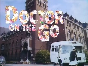 On This Day 1975 📺 'Doctor On The Go' premiere. All good things must come to an end. 'Doctor On The Go' was the final outing for the young doctors in the continuing series. There would be an Australian series – 'Doctor Down Under' (not screened in this country) and then a comeback outing in the 1990’s with 'Doctor At The Top'. This episode was co-authored by Graham Chapman of Monty Python with Douglas Adams, a year before the latter’s Hitchhikers Guide To The Galaxy exploded onto the radio (and