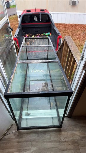 Moving a 210 Gallon aquarium with 1 person #aquarium #fishtanks #moving #fishtank