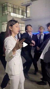 이노냥 (윤수진) on Instagram: "How do mafias say hello?🖕@ino.city 👈Follow me!!"