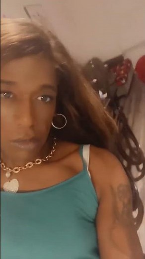 Horny Sexy Ebony trans woman 💋