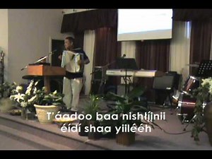 Daniel Smiley Sings "Dóólá Dó' ShiDiyin Da!"