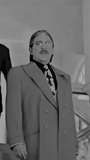 Business | Finance | Trading on Instagram: "Да, конечно! Вот адаптированный вариант для вирусного поста в Instagram, сохраняющий стиль и добавляющий эмодзи, чтобы привлечь внимание: ⚡Шаги = Энергия! Япония превращает каждый шаг в электричество!⚡ Вы когда-нибудь задумывались, куда девается энергия ваших шагов? 🤔В Японии её ловят!🇯🇵 Пьезоэлектрические плитки на тротуарах реагируют на давление и изгибаются, генерируя электричество!💡 Каждый ваш шаг - это крошечный заряд, а миллионы шагов, как на