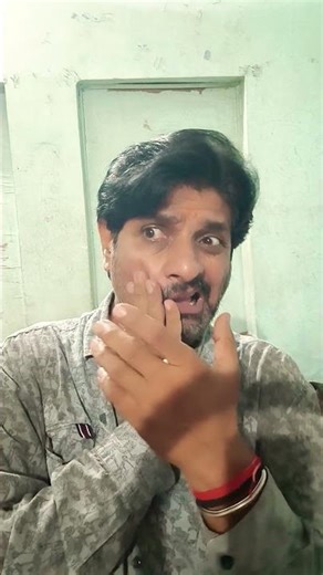 अब मम्मी को कैसे समझाऊ में ? 🥹🤔#maa ‪@ManojChirawa‬#comedy#share#trending#viralvideo#youtubeshorts