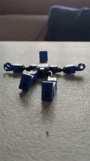 Assembling D13 Version #helpmemakethismakesense #robot #stopmotion #tinybot