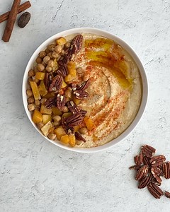 5.1M views · 401 reactions | This easy cinnamon maple hummus is made using our year-round, pantry-staple Bush's Beans chickpeas! Topped with roasted butternut squash, toasted pecans and chickpeas with touch of maple syrup and cinnamon makes it a sure fire fall crowd pleaser! #bushsbeanspartner https://bit.ly/3v6I5M4 | Food Dolls | Facebook
