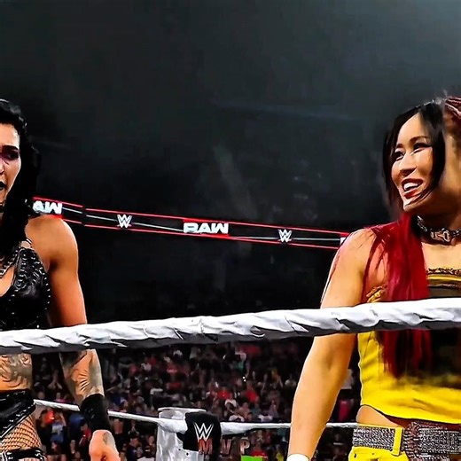 Iyo Saves Rhea 😍 From Roxanne Perez 💯🔥 Edit #wwe #iyosky #rhearipley #shortvideo #edit