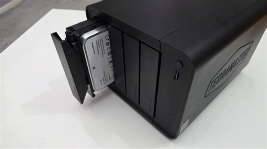 TerraMaster F4-425 NAS Storage Review - EnosTech.com