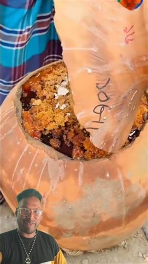 Food Cooked in a Sealed Clay Pot – Then Broken Open!