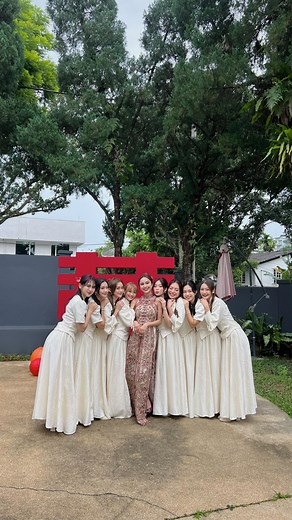 姐妹团💗Team Bride 感谢有你们 陪我成长 伴我出嫁 充满了欢笑和泪水的三天🥺 我爱你们！ #welcometoourdestiny | Jestinna Kuan