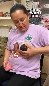 Hand Expressing for #breastfeeding