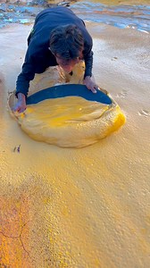 193K views · 1.7K reactions | The process of finding gold | finding gold in bedrock fragments | finding gold nuggets worth $2500 amazing ‼️ #goldhunter #golddiscovery #lookingforgold #goldrush #goldnugget #goldhunter #goldadventure | Gold Adventure | Facebook