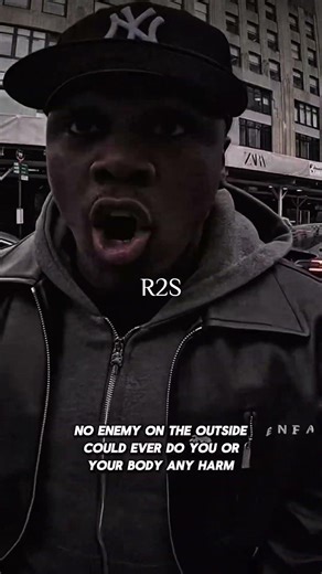 THE LAW OF ATTRACTION EXPLAINED BY SMART GUY #smartguy #lawofattraction #thoughts #youtubeshorts