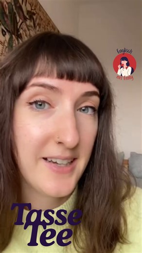 Englisch mit Emily | Native English Teacher on Instagram: "Wir Briten können einfach nicht genug von unserem Tee bekommen … ich weiß, es ist ein Klischee, aber ich trinke wirklich 4–5 Tassen pro Tag, manchmal sogar noch mehr! Ein typischer Ausdruck, den ich oft benutze, ist: „Fancy a brew?“ oder „Fancy a cuppa?“ – das bedeutet: Möchtest du eine Tasse Tee? Oder ich sage: „I could really do with a brew“ – also: Ich hätte jetzt wirklich gerne eine Tasse Tee! Und wie ist es bei dir? Trinkst du liebe