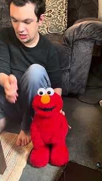 2005-2006 fisher price tickle me, Elmo extreme TMX, partially working ￼