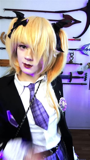 Fischl Gothic cosplay 🪽 #cosplay #cosplayboy #fischlgenshinimpact #fisch'l#genshin