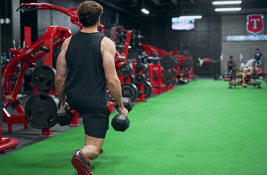 How to Lunge: Form, Benefits, and Variations | Legion