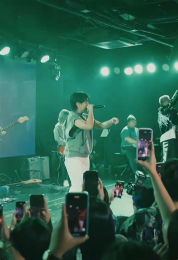 𝗚𝗢𝗧𝗧𝗔 𝗖𝗔𝗧𝗖𝗛 ‘𝗘𝗠 𝗔𝗟𝗟… 𝗞𝗔𝗦𝗔𝗠𝗔 𝗧𝗜𝗖𝗞𝗘𝗧𝗦! ⚡🎟️ Catch 𝐌𝐑𝐋𝐃 (@_thisismrld) live and feel the kilig this March 11 at SMX Convention Center! 🎤✨ Ready ka na ba i-catch ang feels? Kasi once marinig na ang “Sandali…” — sure na heart captured na ‘yan! 💛 See you there, ClarkITizens! 😉🔥 #ResonanceConcertForACause #SeeYouAtSEAT #NUClark #ClarkITizens #CODE