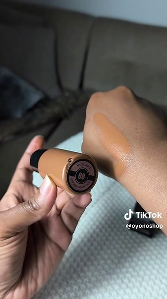 Fond de teint hydratant pour le visage, résistant à l’eau, longue tenue, contrôle du sébum, couvrance totale, minimise les pores, atténue les cernes, base de teint éclaircissante, teinte blé, fond de teint liquide, cosmétiques de haute qualité #tiktokshop #offre #offrespourtoi #soldes