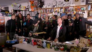 coldplay主唱来到tinydesk concert