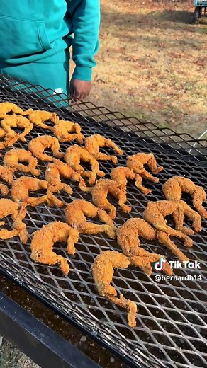 Crispy Fried Frog Legs Recipe for Food Lovers