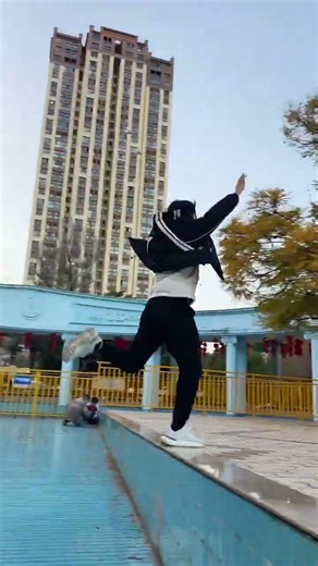 Have You Learned How To Cross The River In Fancy Ways?#funny #parkour #sports #movie