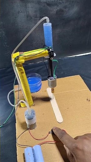 How To Make Mini Box 📦 || cardbord se bna pen box #short