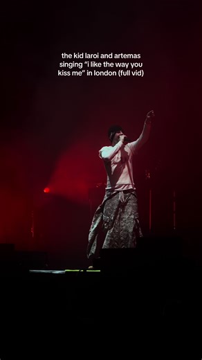 I Like the Way You Kiss Me - Artemas & The Kid LAROI Concert