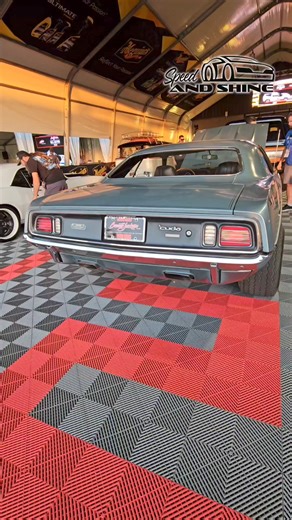 Cool 70s look MOPAR at Barrett-Jackson Fall Auction #carspotting #classiccars #carlifestyle #carswithoutlimits #carshow #carauction #carevent #mopar #moparornocar | Speed and Shine