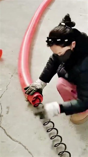 How to Install a Wire Guard for a Flexible Air Ducting Hose #shorts