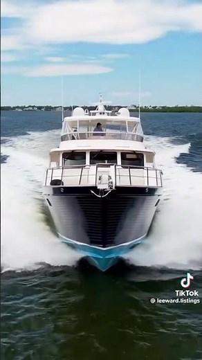 Close Quarter Maneuvering AT ITS FINEST with Yacht Controller®!!!
