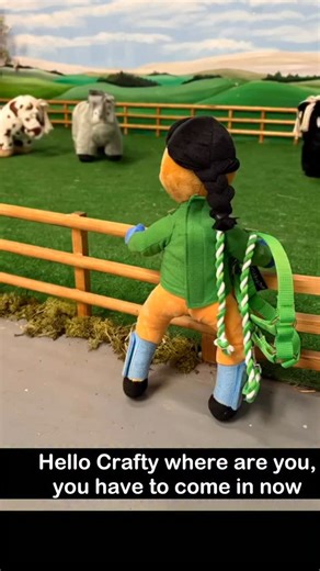 Crafty escapes from the field! #equestrian #toy #educational #craftyponies #ridingschool | Crafty Ponies
