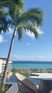 Secrets Moxché Day One Vlog