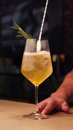 Trojka Sun Spritz Recipe | Easy Cocktail