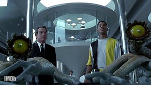 On March 2, 1961, the Men In Black, a secret organization monitoring alien activity on the planet Earth, made first contact with extraterrestrials. | IMDb