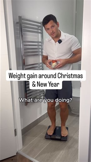 Richard Stewart | Online Nutritionist & Coach on Instagram: "Understanding the different between fat & weight gain ⚖️ If you need help reaching your fat loss goals, comment CALCULATOR for your personalised protein and calories goals Or comment 2026 to have a chat about Personal Training 🙌🏻 Inspired by a reel done by @craigjackson.fitness"