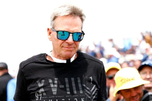 Geelong great hospitalised after two 'mini strokes'
