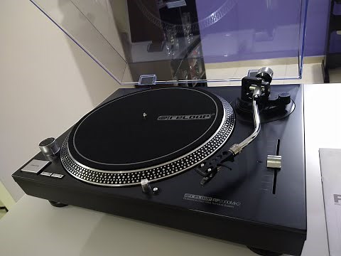 Reloop RP-2000 MK2 Turntable Unboxing, Assembly, and Setup in Spanish. Highly recommended!