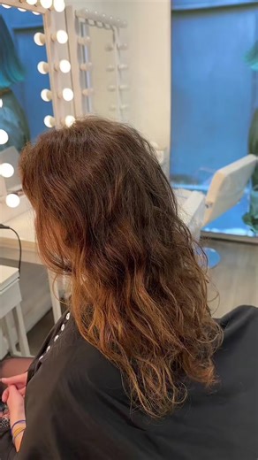 Coloration rousse : L’année du roux à Paris