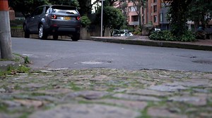 417K views · 1.8K reactions | Sorprendimos a Orlando Duque con un Discovery Sport para acompañar todas sus aventuras. | Land Rover | Facebook