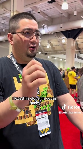 “Drawing DANNY PHANTOM for a FAN!” @FAN EXPO #fanexpoboston #butchhartman #fairlyoddparents #dannyphantom #butchhartman #autograph #nickelodeon #fanart #fyp