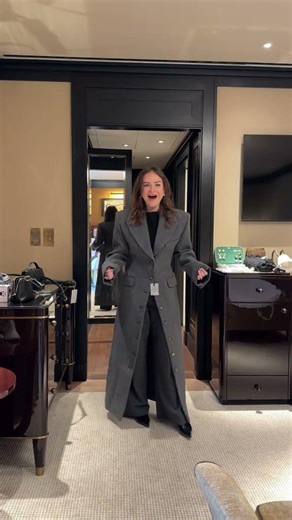 Finally got my hands on it!! Ahhhh 3 #helsa #tryon #coat