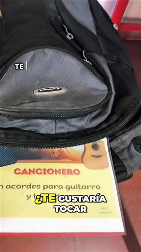 🎶 ¿Formas parte del ministerio de música o te gustaría comenzar a servir con tu guitarra? 🙏 Este cancionero católico con 100 alabanzas te brinda todo lo necesario para acompañar la misa, los grupos de oración o momentos de adoración. ✅ Acordes fáciles para guitarra y teclado ✅ Letras con diagramas claros, listas para tocar ✅ Incluye una guía para afinar y conceptos básicos de lenguaje musical 🎁 Bonos exclusivos para mejorar tu técnica y comprensión musical 🎧 BONO EXTRA: Audios de las cancion