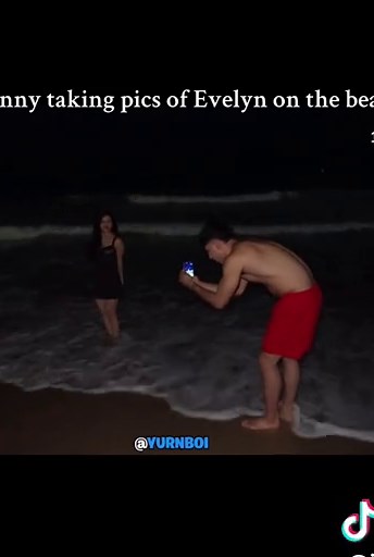 He ran to get the phone to take pics 🥺 #evelynortiz #yurnboi #jeve