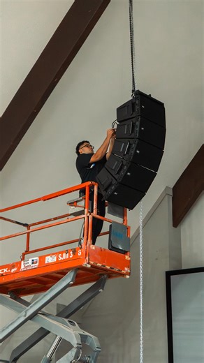 Resonate AVL on Instagram: "Check out this quick rig rundown of one of our past audio installs! We used RCF HDL 10s for mains, RCF KX 515s for front fills, and the new RCF 9019 SUBs. If you need audio installs, tuning, or upgrades — hit us up. We’d love to connect! 👊 #RCF #AudioInstall #SoundSystem #LiveSound #AVInstall #TexasAV #proaudio"