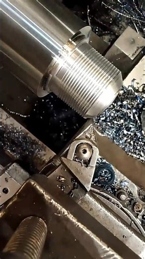 ⚙️😳 Torno Fazendo Estrago #usinagem #tornocnc #tornomecanico #metal #machine #machining #cncmachine